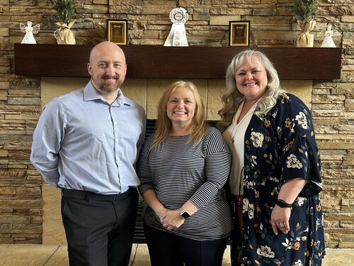 Meet the Team: David Teachout, Therapist, Barb Oxner, Patient Coordinator
Kim Parks, RN, Program Director Meet the Team: David Teachout, Therapist, Barb Oxner, Patient Coordinator
Kim Parks, RN, Program Director